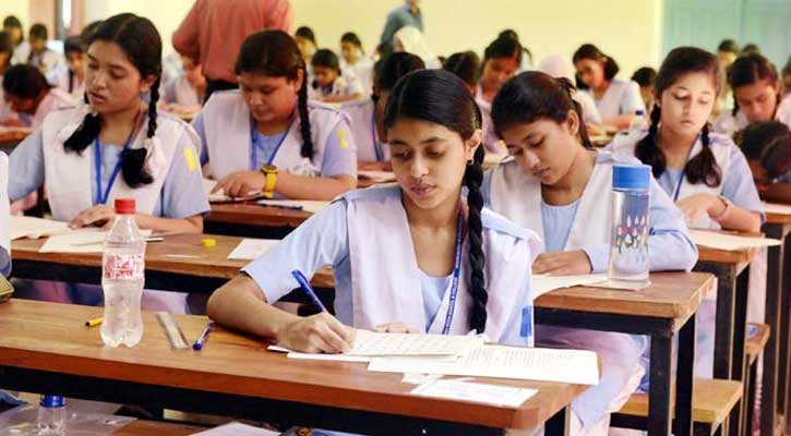 পরীক্ষা না দিয়েও পাস, এরপরও ফল নিম্নমুখী