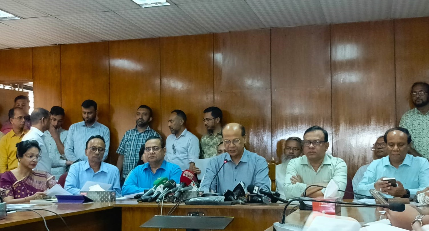 এইচএসসি ও সমমানের পরীক্ষায় পাসের হার ৭৭.৭৮ শতাংশ