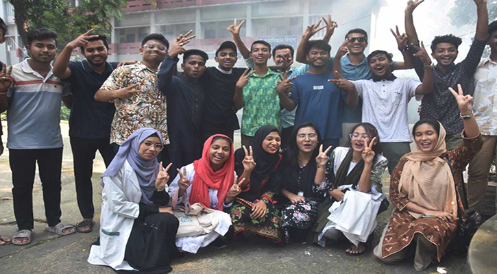 চট্টগ্রাম শিক্ষা বোর্ডে পাসের হার ৭০.৩২ শতাংশ