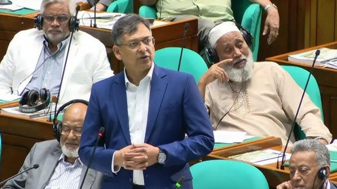 জুলাই চেতনাকে পুঁজি করে ‘রাজনৈতিক ব্যবসা’ বরদাশত করা হবে না: স্বরাষ্ট্রমন্ত্রী